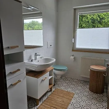 Grosse Am Waldrand * 쇠나우