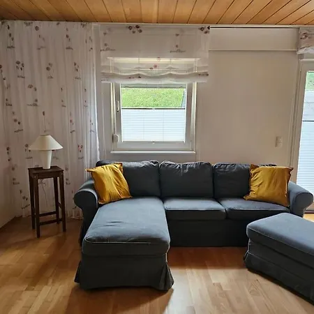 Grosse Am Waldrand 아파트 쇠나우